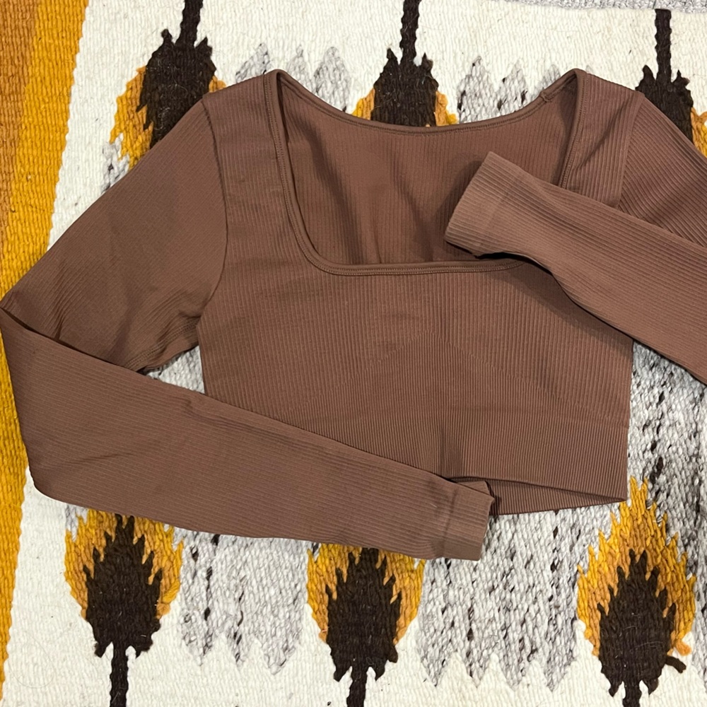 Workout crop long sleeve